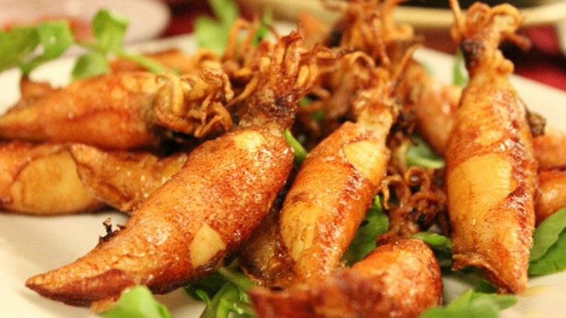 Món mặn chế biến với Mực